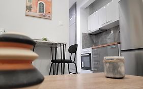 Urban Chic By Casa D'Oro